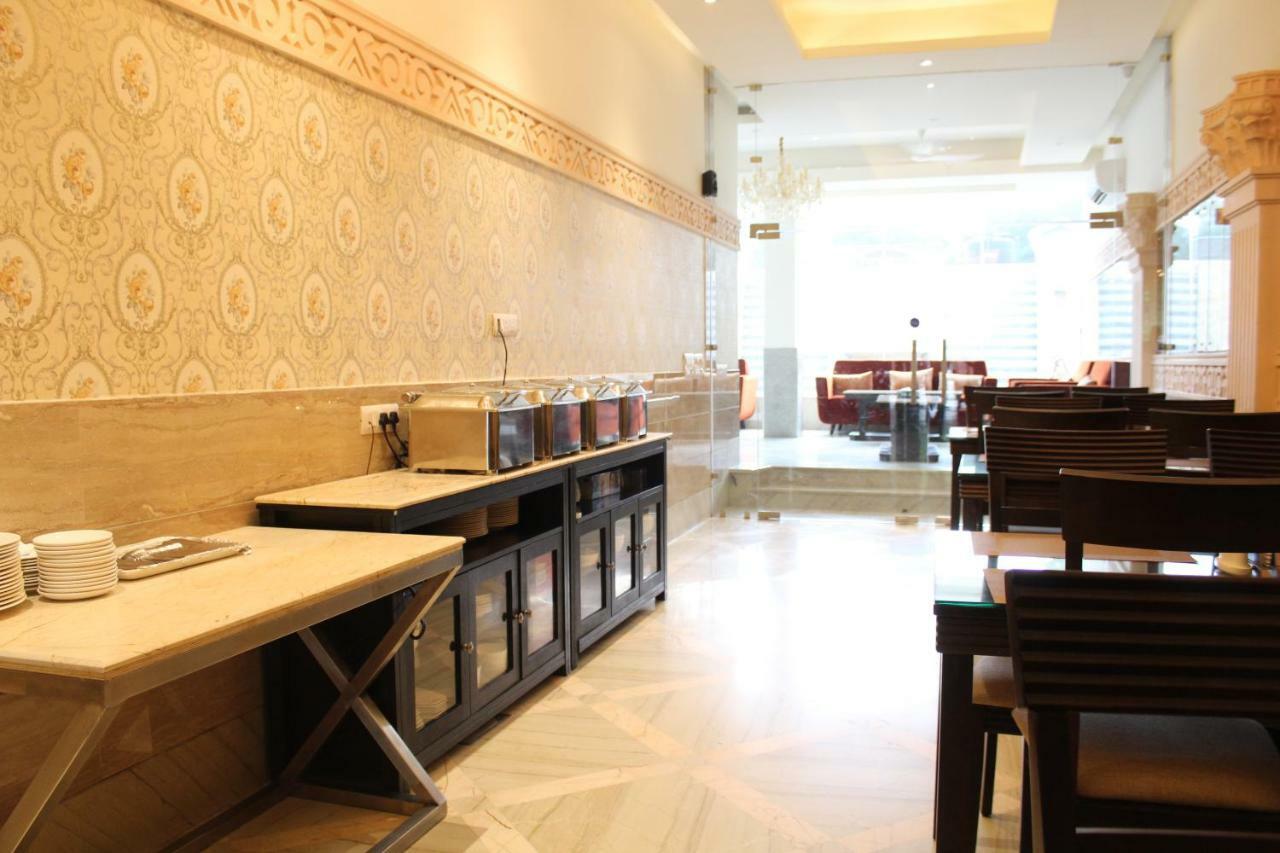 Royal Residence Iffco Chowk Gurgaon Exteriör bild