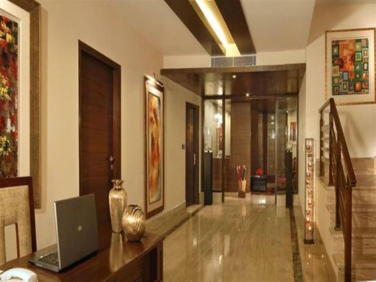Royal Residence Iffco Chowk Gurgaon Exteriör bild