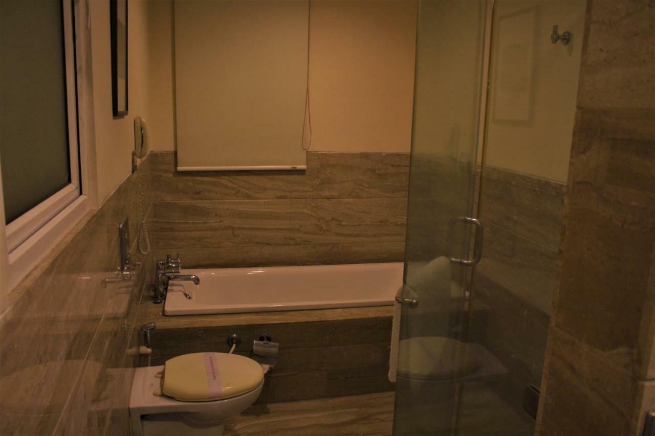 Royal Residence Iffco Chowk Gurgaon Exteriör bild