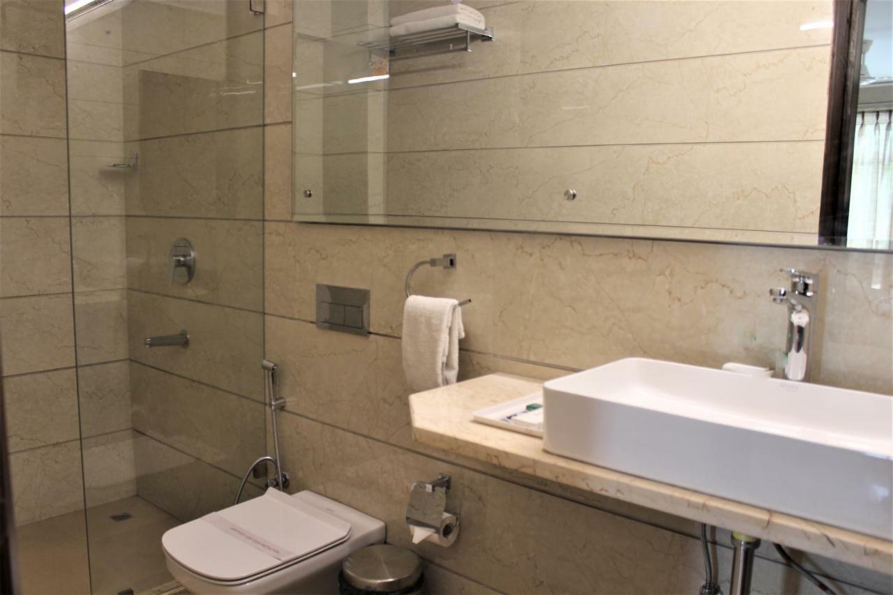 Royal Residence Iffco Chowk Gurgaon Exteriör bild