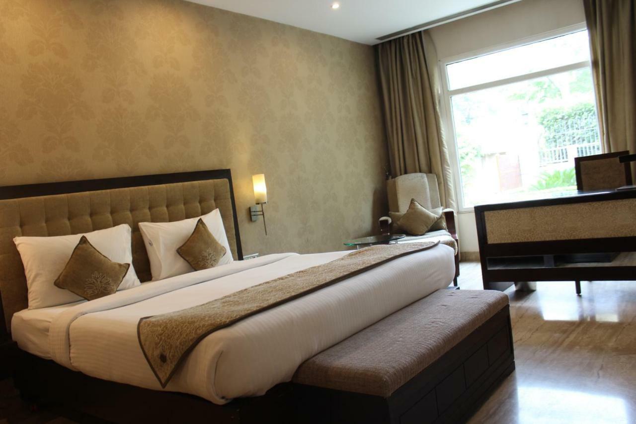 Royal Residence Iffco Chowk Gurgaon Exteriör bild